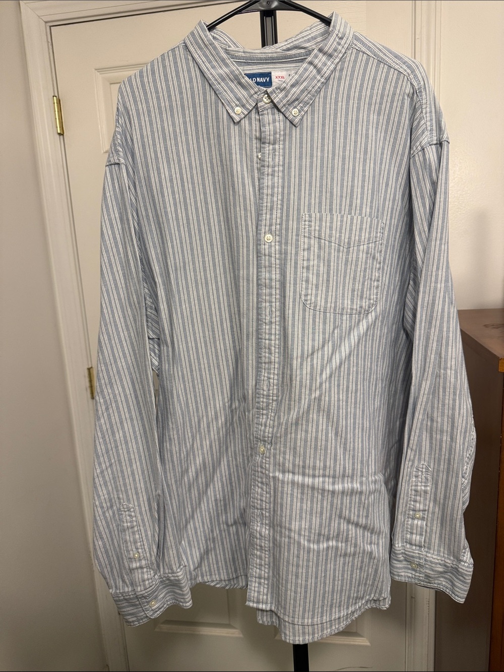 Old Navy Men’s 3XLT Light Blue & White Vertical Stripe Button-Down Shirt